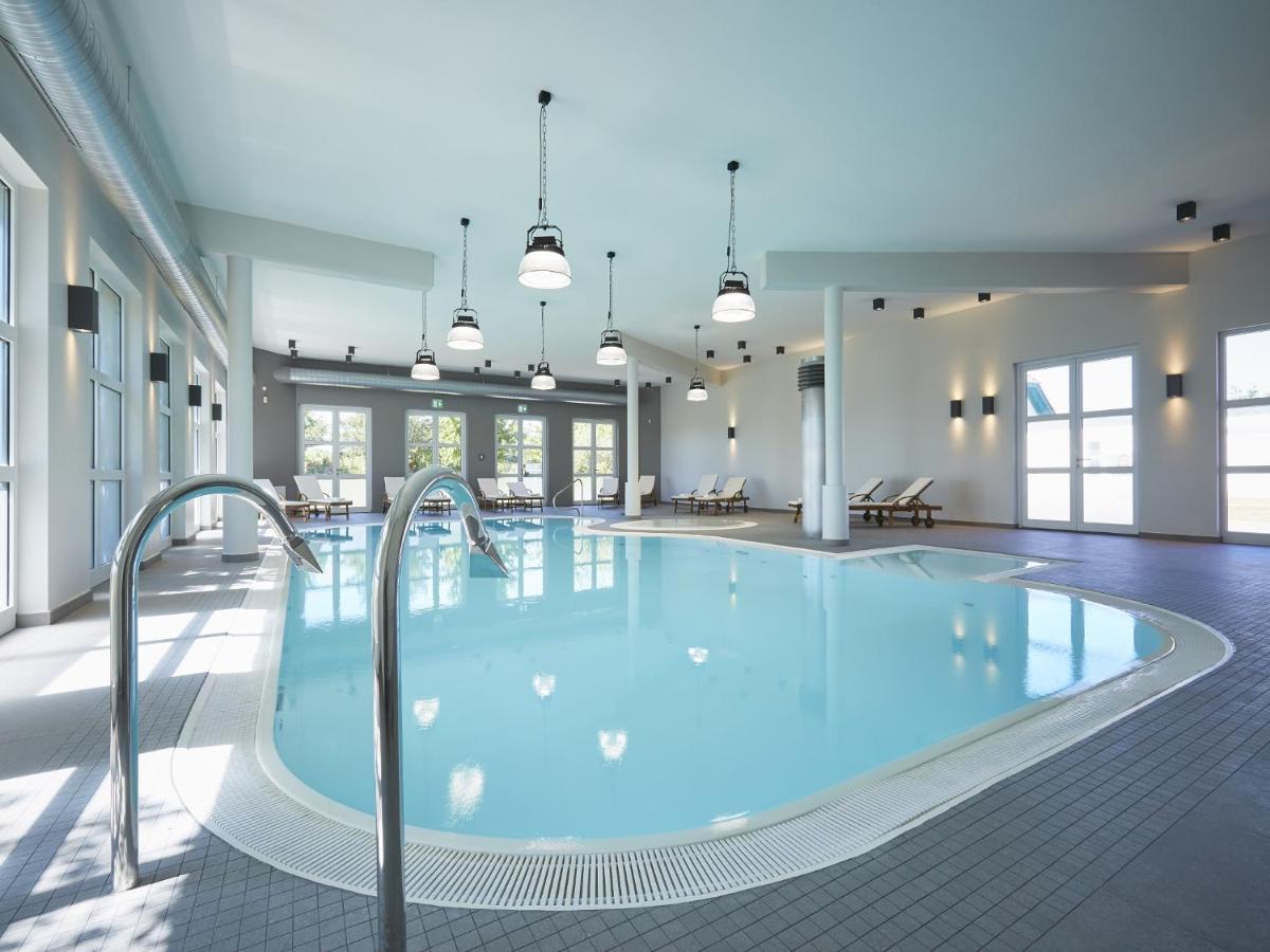Reetland Am Meer - Luxus Reetdachvilla Mit 3 Schlafzimmern, Sauna Und Kamin F15 Дранске Экстерьер фото